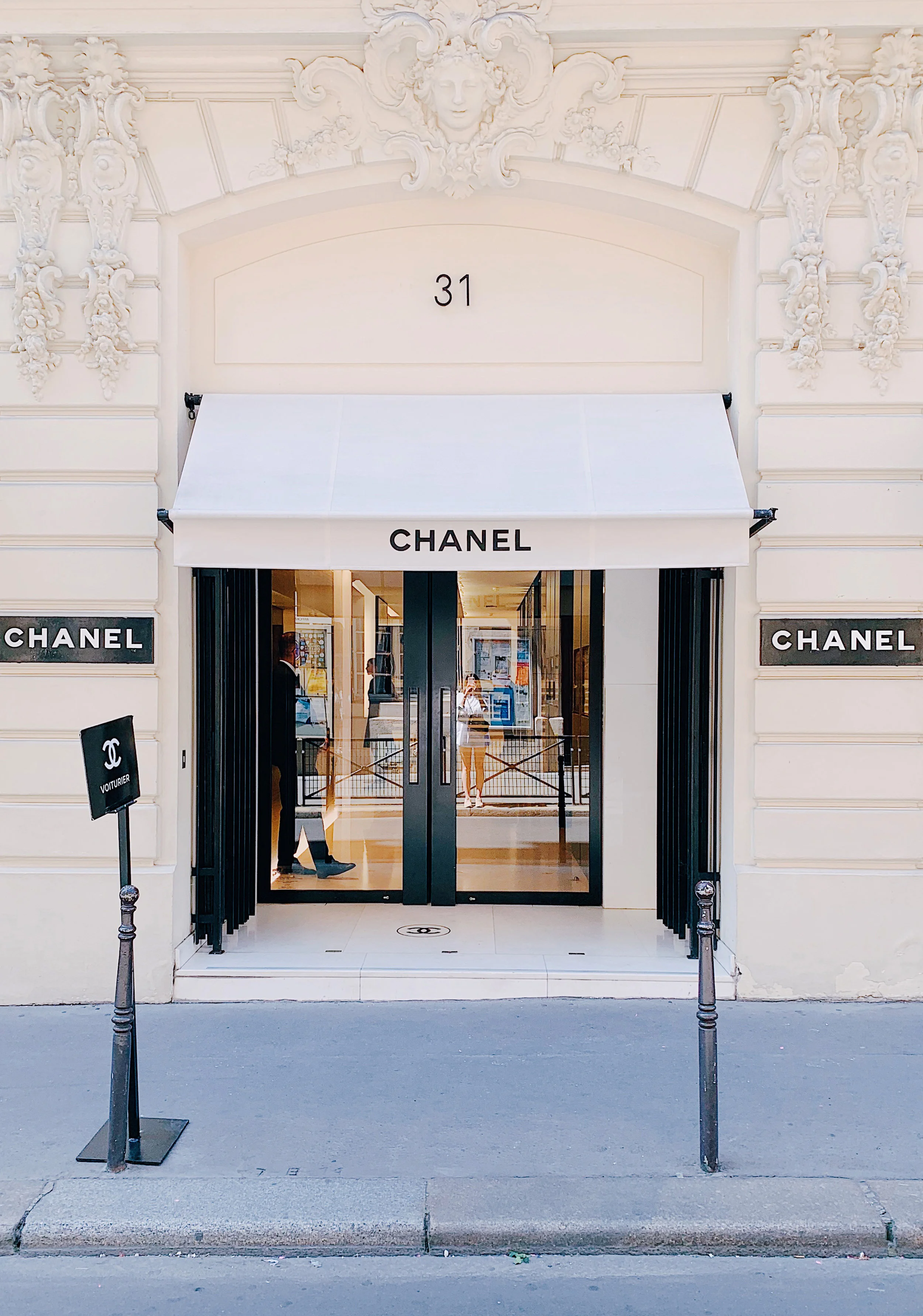 31 Rue Cambon — Emilee Anne